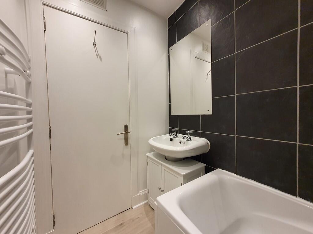 Additional image 9 of Rose Street flat B, Aberdeen