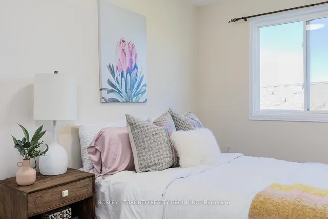 Additional image 34 of 93 Wilkes Cres