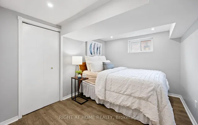 Additional image 40 of 10 Lady York Ave