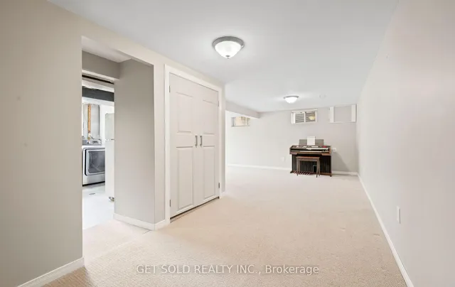 Additional image 27 of 54 Ringway Cres