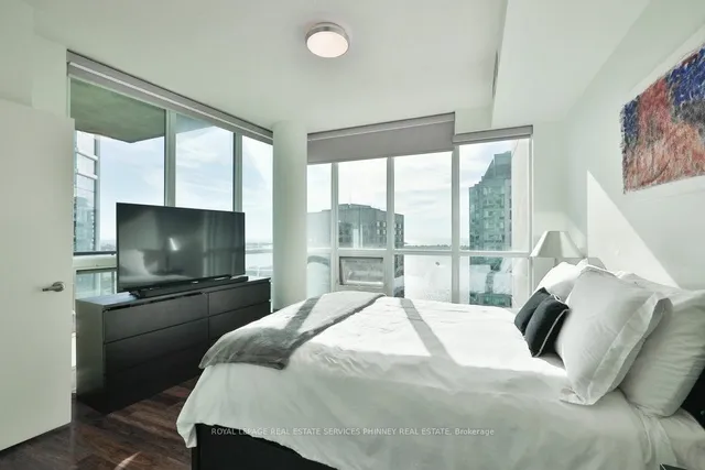 Additional image 26 of 16 Yonge St Unit 3109