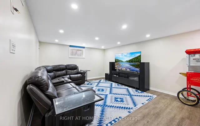 Additional image 36 of 10 Lady York Ave