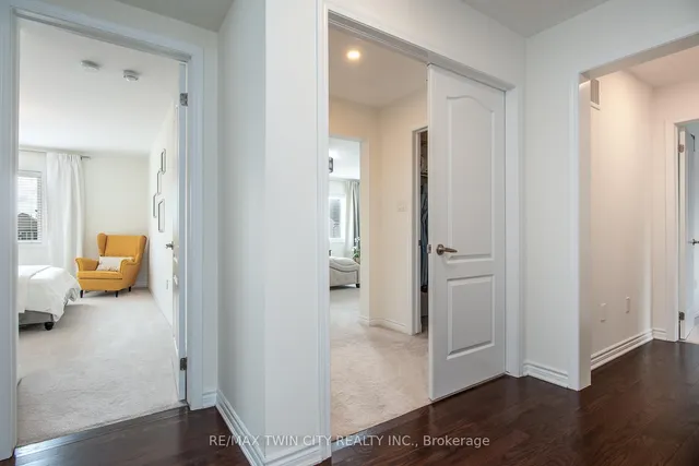 Additional image 39 of 232 Shady Glen Cres