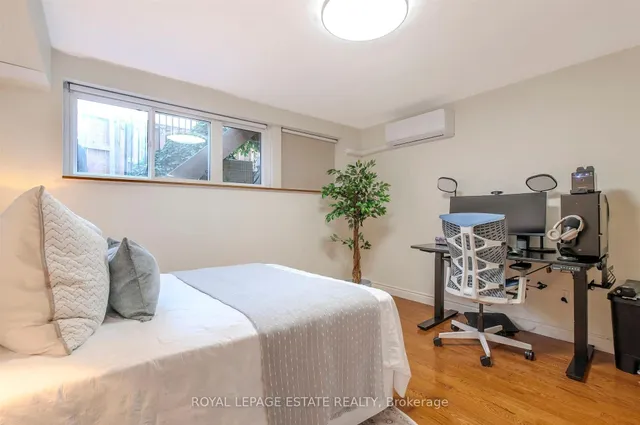 Additional image 33 of 1209 Queen St Unit 32