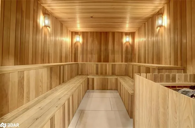 Additional image 23 of 600 Queens Quay Unit 633