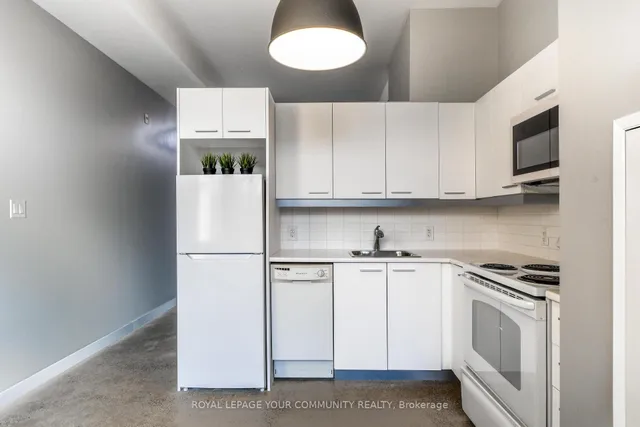 Additional image 6 of 569 King St Unit 304