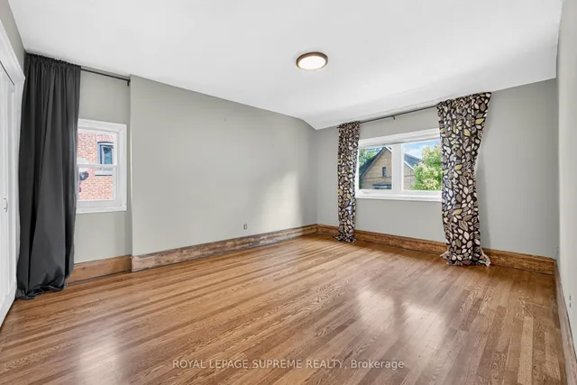 Additional image 32 of 10 King Street Cres