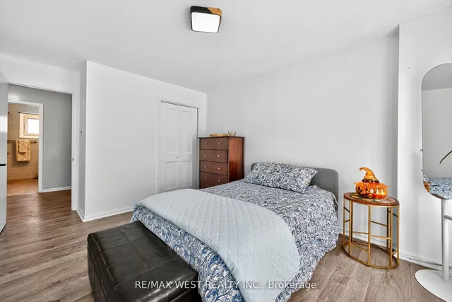 Additional image 15 of 54 Barker Ave