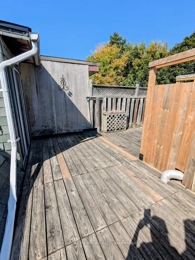 Additional image 18 of 239 Woodbine Ave