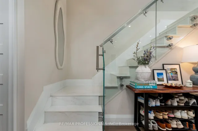 Additional image 28 of 71 Old Mill Rd Unit 304