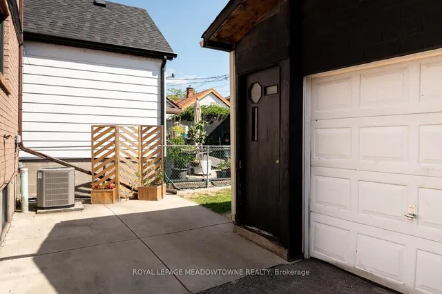 Additional image 34 of 17 Kersdale Ave