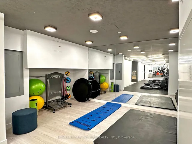 Additional image 41 of 2 Augusta Ave Unit LPH03