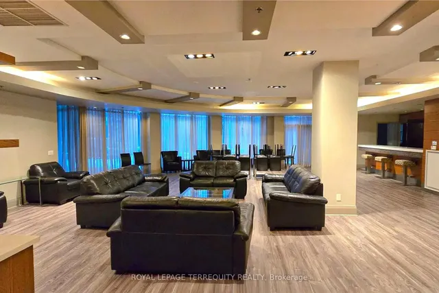 Additional image 43 of 58 Marine Parade Dr Unit 320