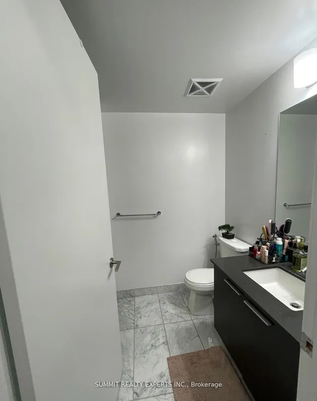 Additional image 14 of 10 parklawn Rd Unit 519