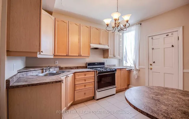 Additional image 7 of 775 Markham St