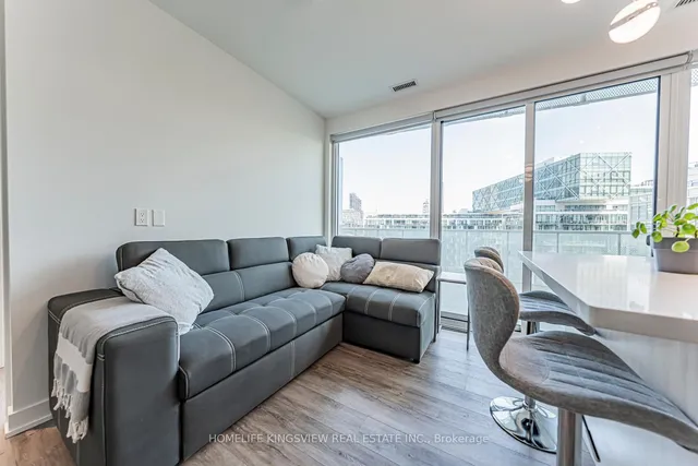 Additional image 14 of 15 Queens Quay Unit 923