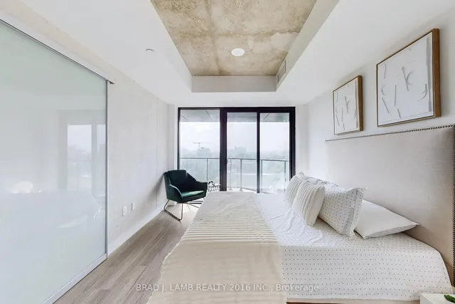 Additional image 18 of 195 McCaul St Unit 1011