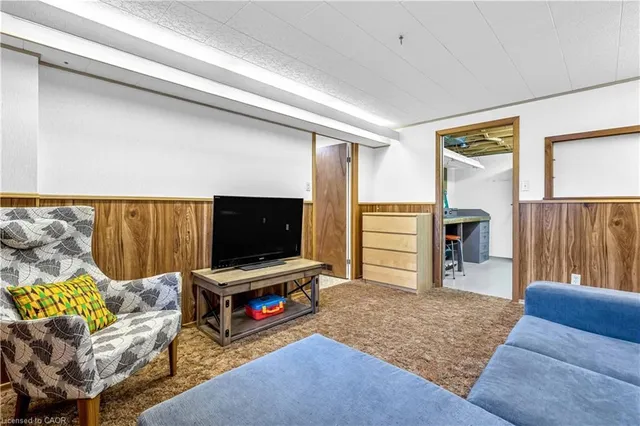 Additional image 17 of 19 Kesselring Dr