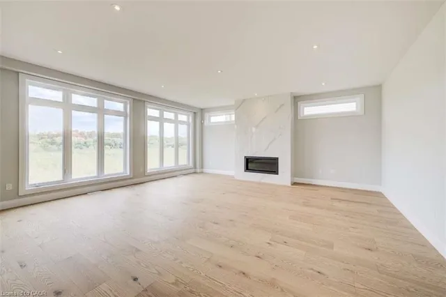 Additional image 19 of 329 Rivertrail Ave