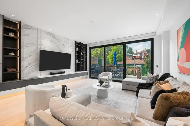20 Clovelly Ave