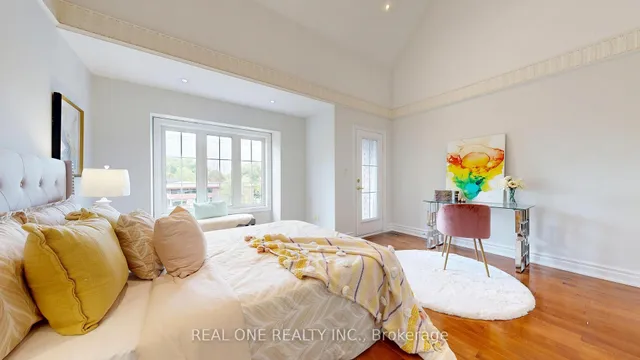 Additional image 28 of 299 Finch Ave