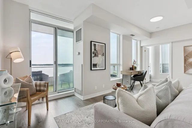 Additional image 2 of 230 Queens Quay Unit 1221