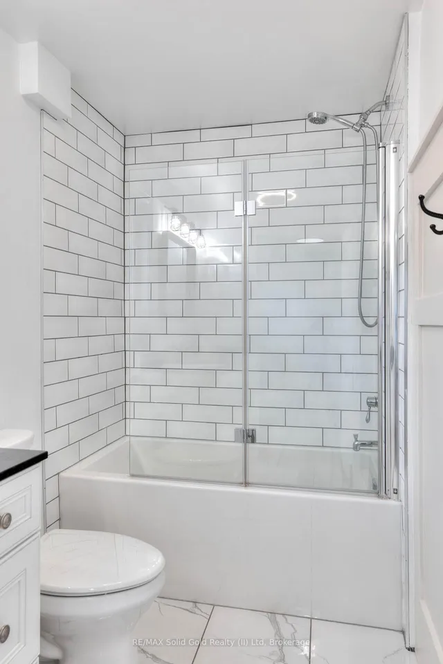 Additional image 30 of 33 Bloomingdale Rd