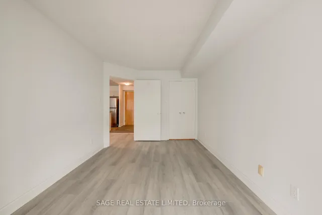 Additional image 21 of 600 Queens Quay Unit 531