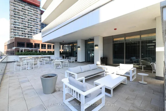 Additional image 31 of 2221 Yonge St Unit 1011