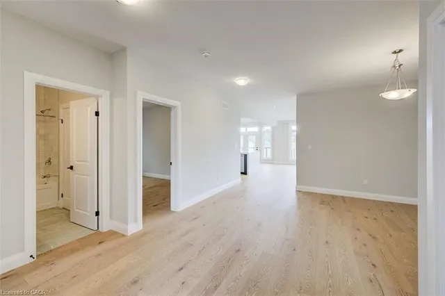 Additional image 28 of 329 Rivertrail Ave