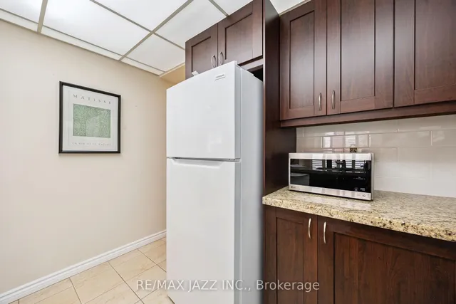 Additional image 16 of 14 Grover Dr