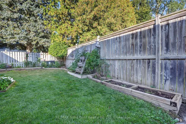 Additional image 41 of 14 Carnaby Cres