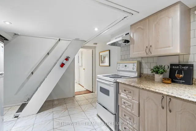 Additional image 20 of 612 Woodbine Ave