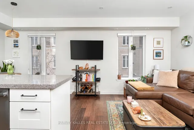 Additional image 15 of 34 Western Battery Rd Unit 413