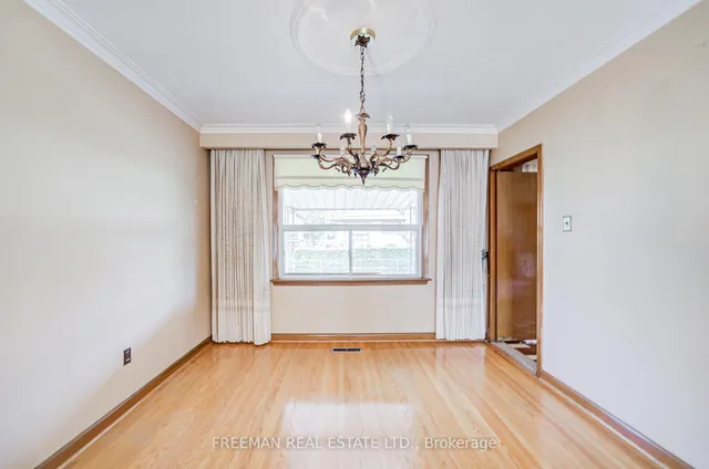 Additional image 4 of 102 Hallsport Cres