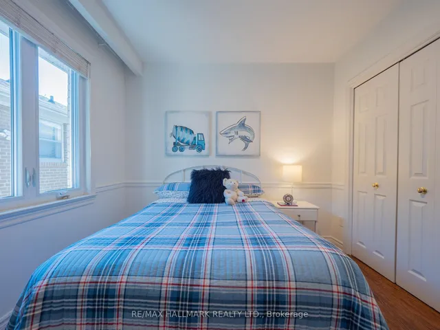 Additional image 21 of 34 Guernsey Dr