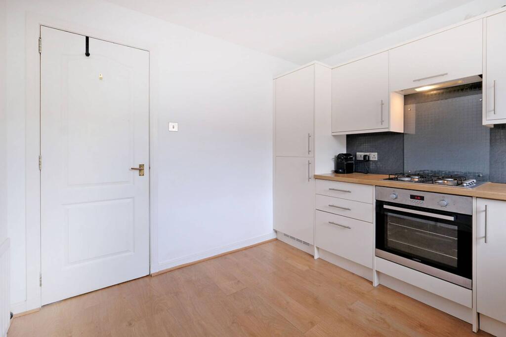 Additional image 8 of Flat B, 45 Seaforth Road, Aberdeen, AB24 5PG