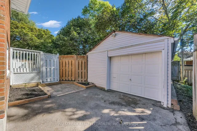 Additional image 32 of 35 Shrewsbury Sq