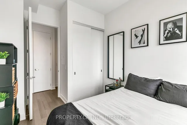 Additional image 30 of 10 Prince Arthur Ave Unit 403