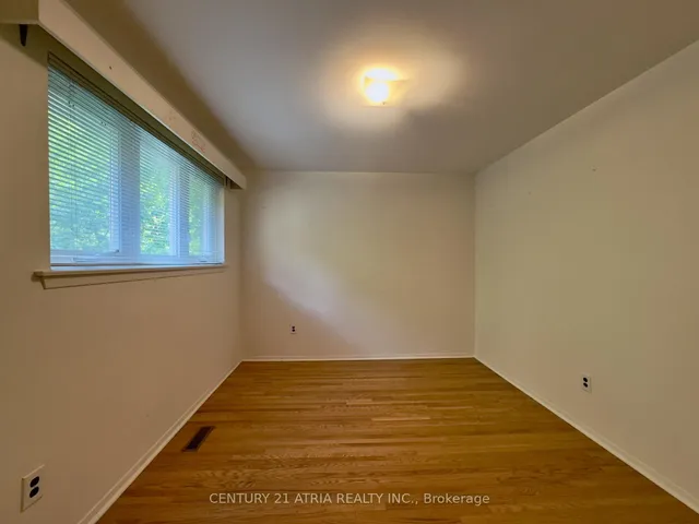 Additional image 26 of 35 Sonmore Dr