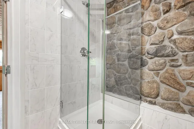 Additional image 34 of 121 Grand Hill Dr