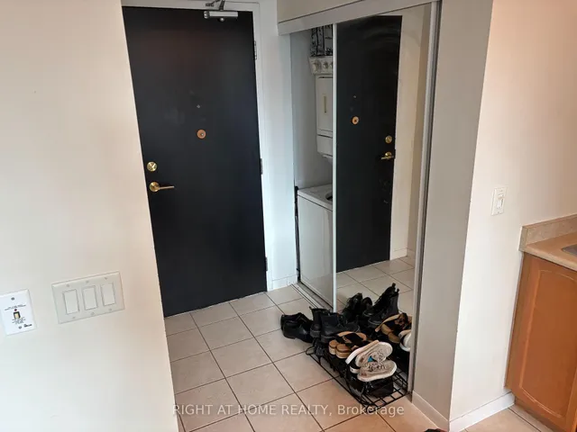 Additional image 3 of 18 Yonge St Unit 2404