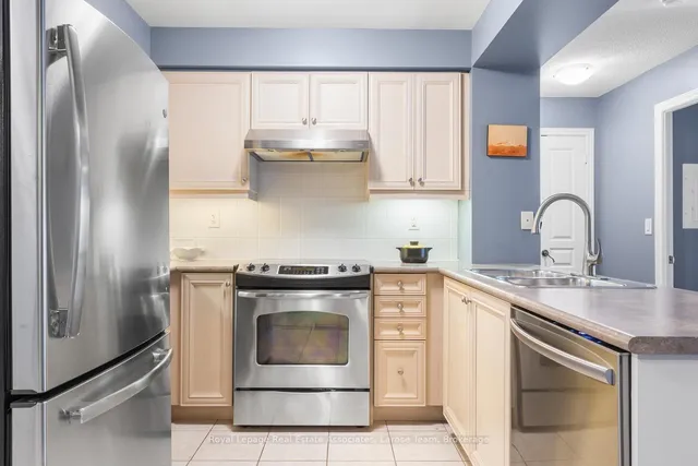 Additional image 4 of 3 Marine Parade Dr Unit 1801