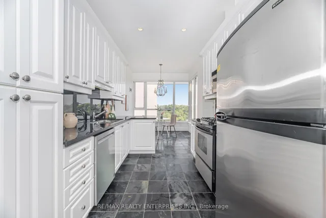 Additional image 11 of 2662 Bloor St Unit PH-1108