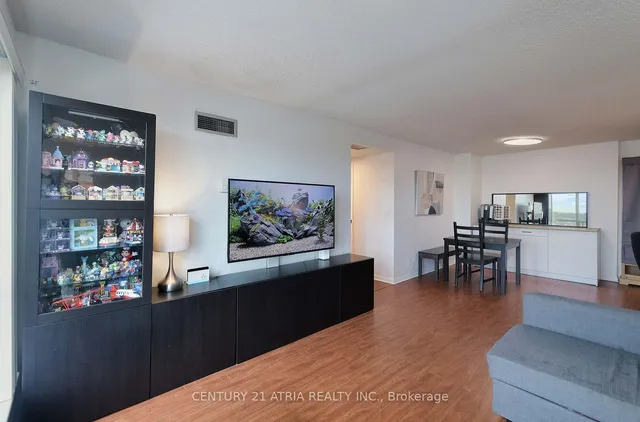 Additional image 44 of 8 Lee Centre Dr Unit 710