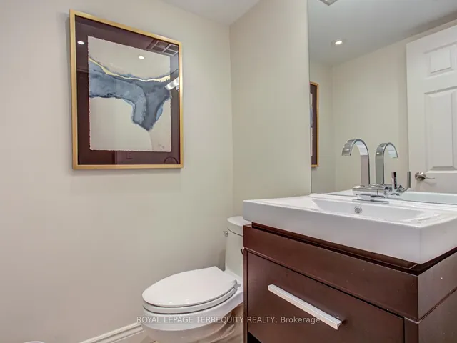 Additional image 17 of 30 Church St Unit 707