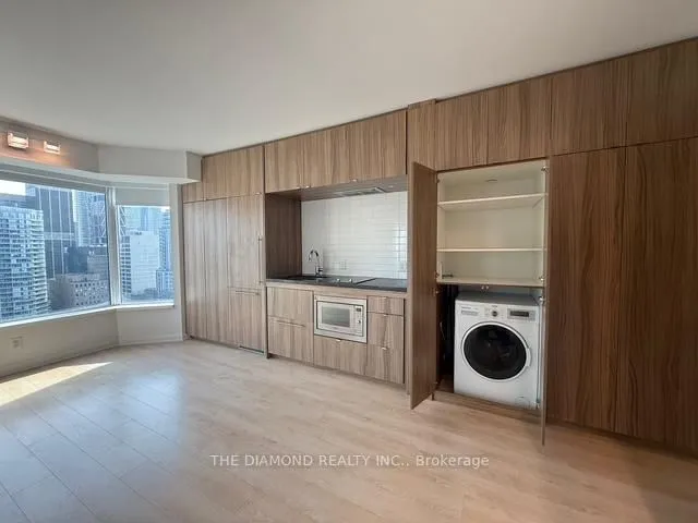 Additional image 16 of 155 Yorkville Ave Unit 2104