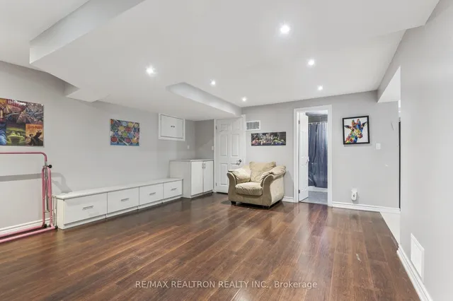 Additional image 33 of 22 Midvale Rd