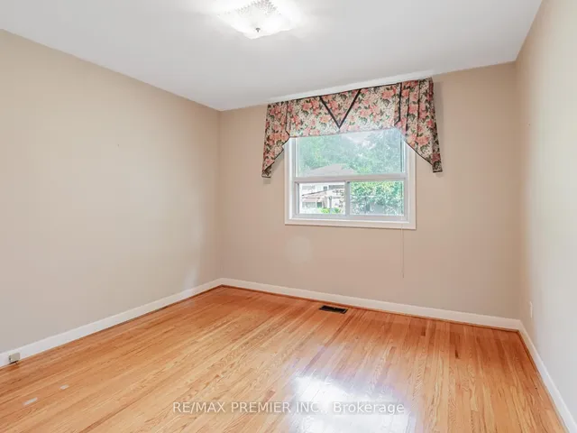 Additional image 17 of 150 Codsell Ave