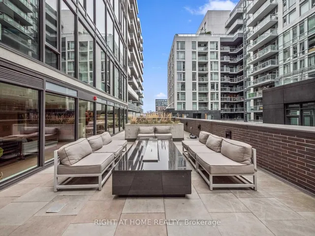 Additional image 26 of 111 Bathurst St Unit 1205